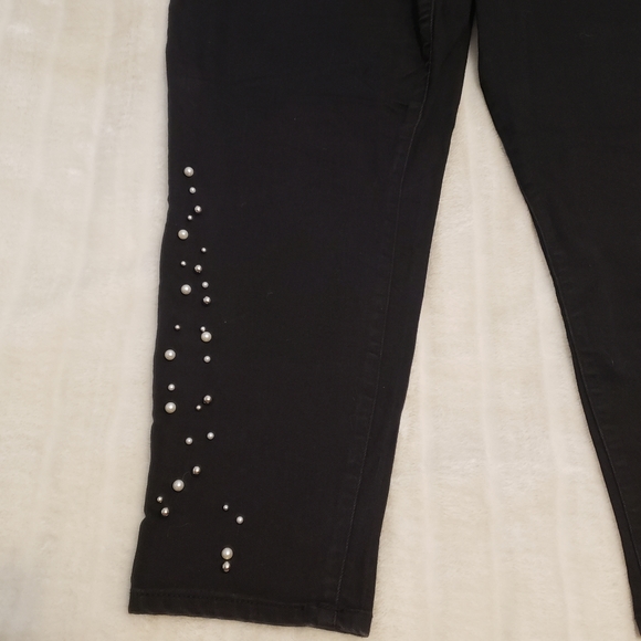 DC Jeans Slightly Curvy Beaded Detail Jeans - Picture 4 of 16
